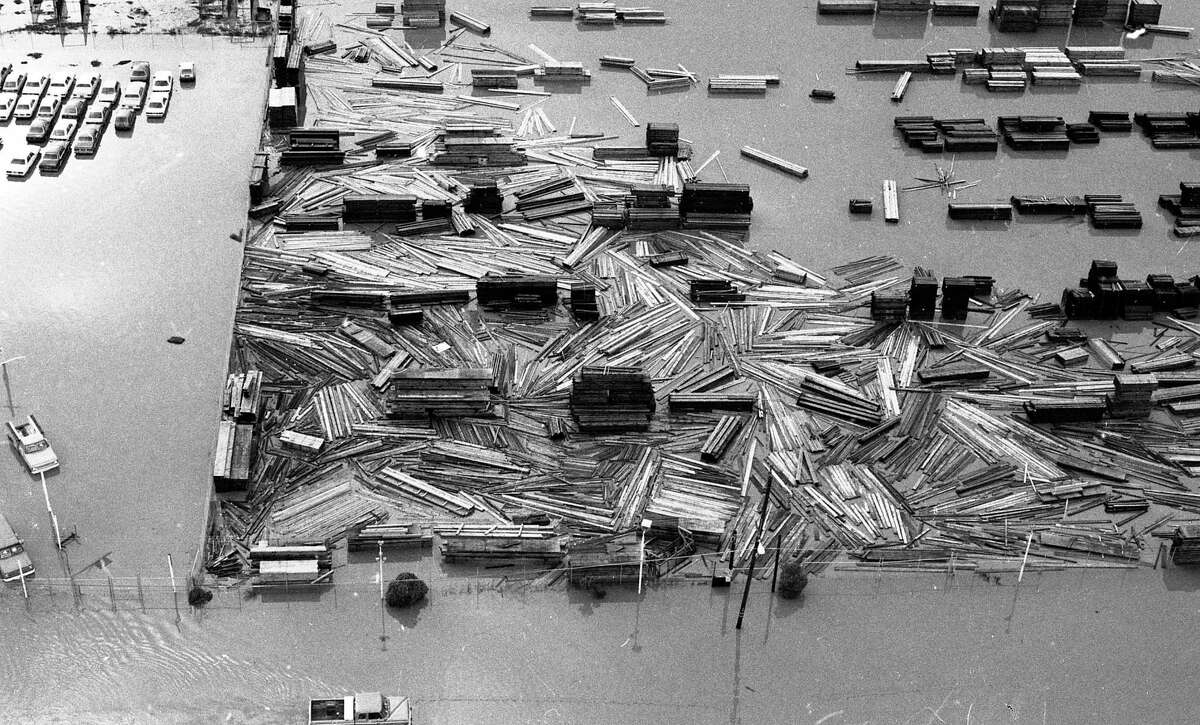 A flooded lumberyard in San Rafael on Jan. 5, 1982.