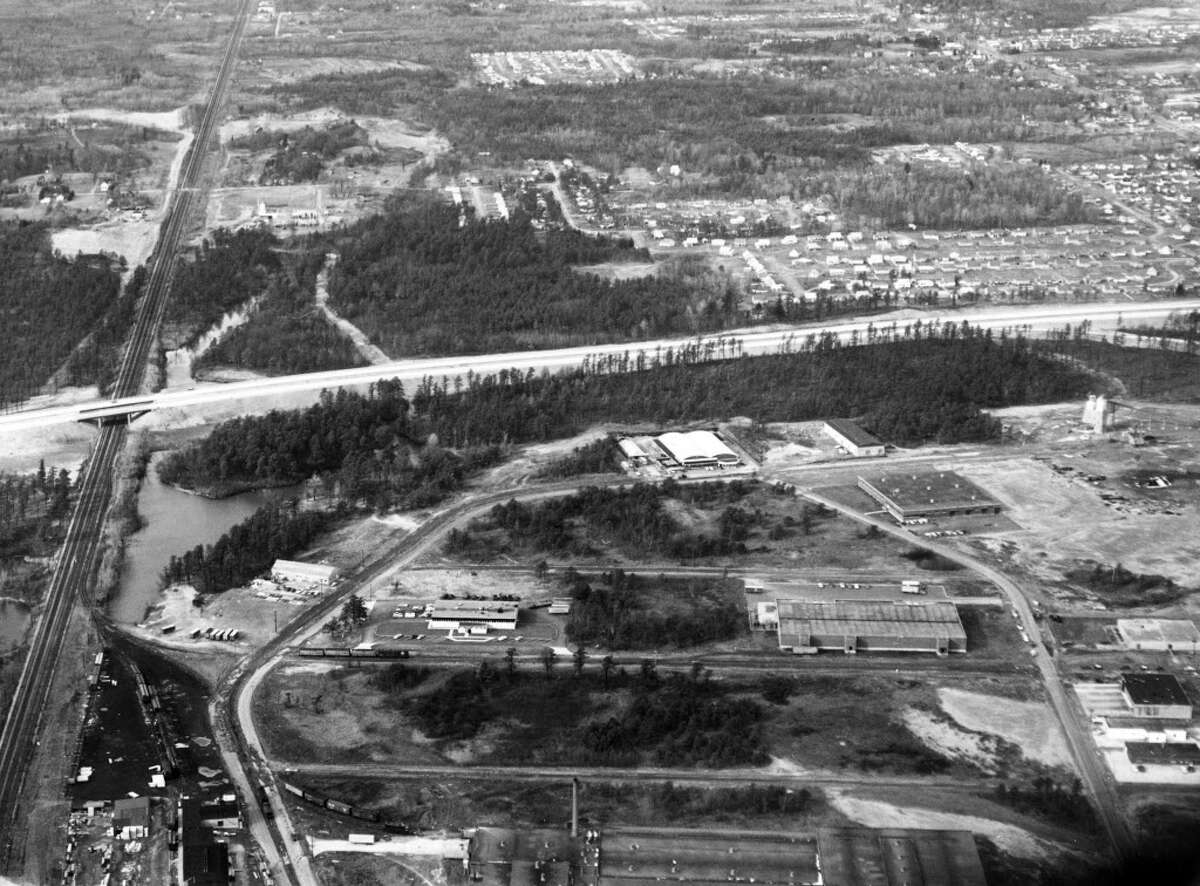 Colonie aerial view. Northway I-87, Dec, 23, 1959. 