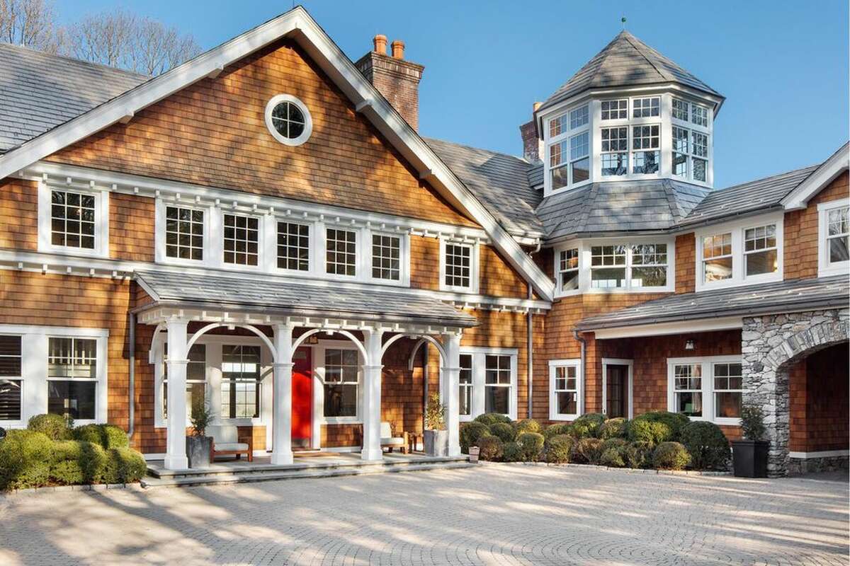 "Die Hard" star Bruce Willis is selling his Westchester County estate, which has been his East Coast family residence since 2014. It is listed at $12.95 million. See the details at TopTenRealEstateDeails.com.