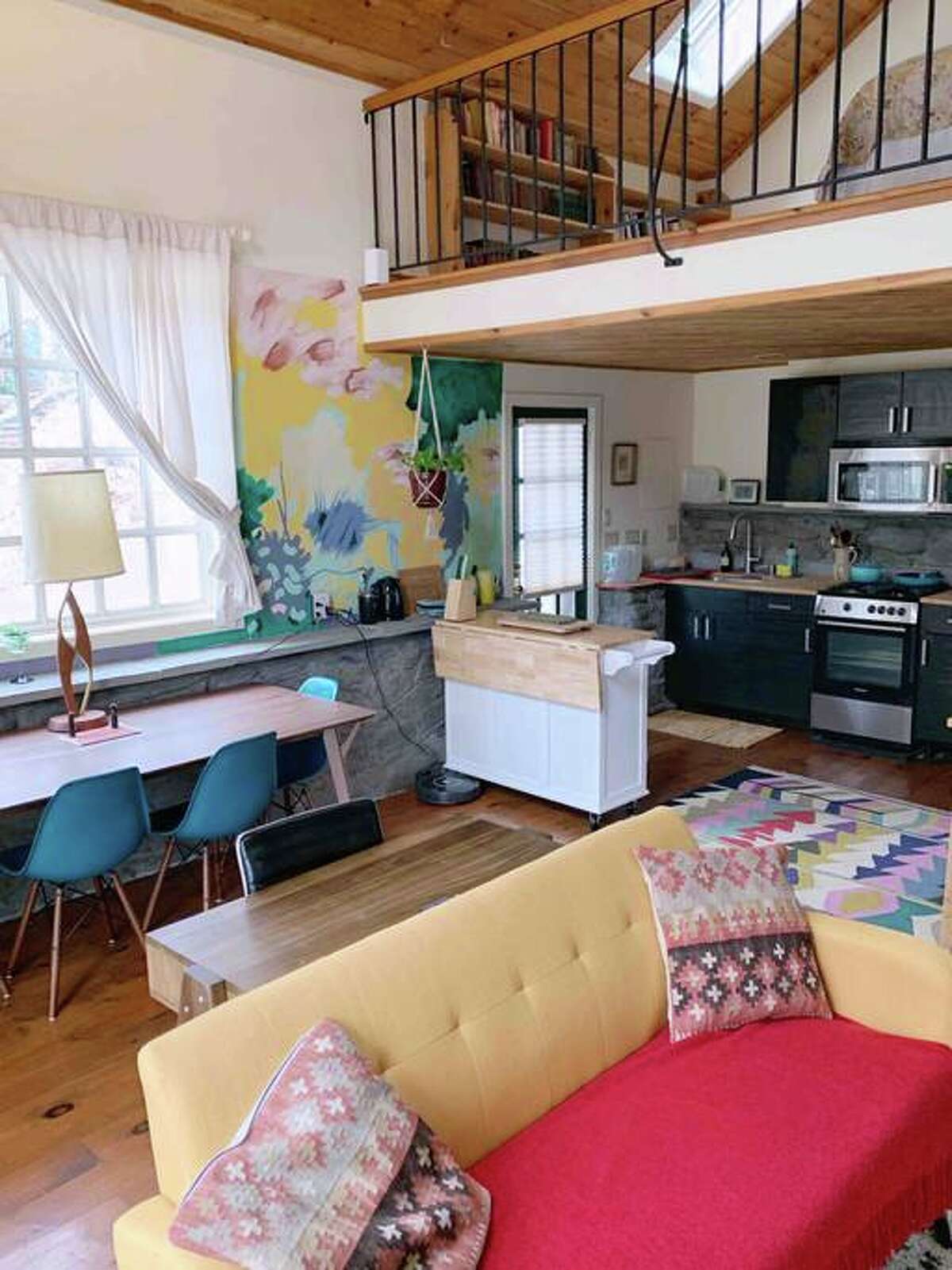 Photos Airbnb getaways for two