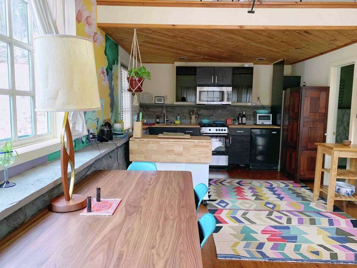 Photos Airbnb getaways for two