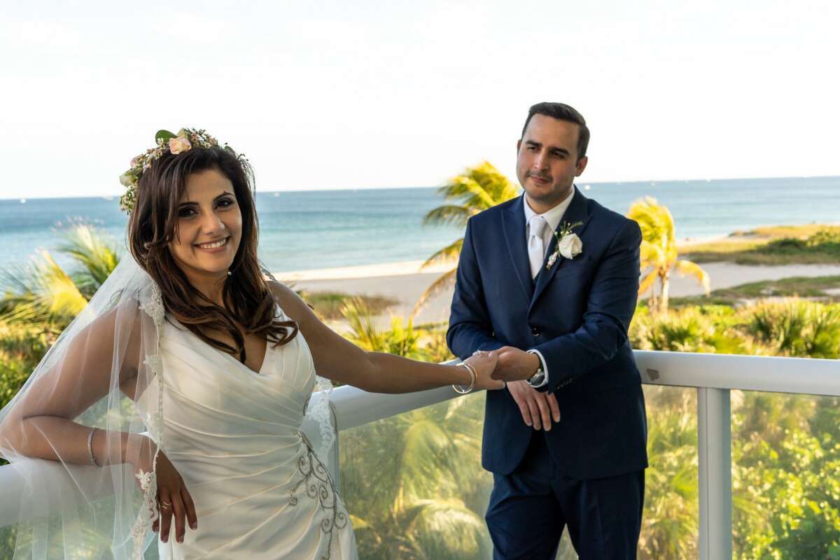 KENS-5 anchor Sarah Forgany and her husband got married in Fort Lauderdale, Florida on January 5, 2019.