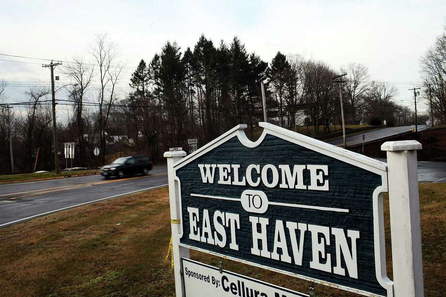 A sign welcomes drivers to East Haven Photo: Spencer Platt / Getty Images / 2012 Getty Images