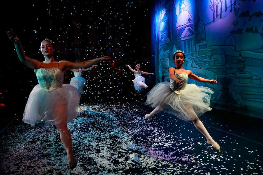 Ballerinas dance in the final performance of the Nutcracker at the State Street Theater in Oroville, California, on Sunday, Jan. 20, 2019. Photo: Gabrielle Lurie / The Chronicle