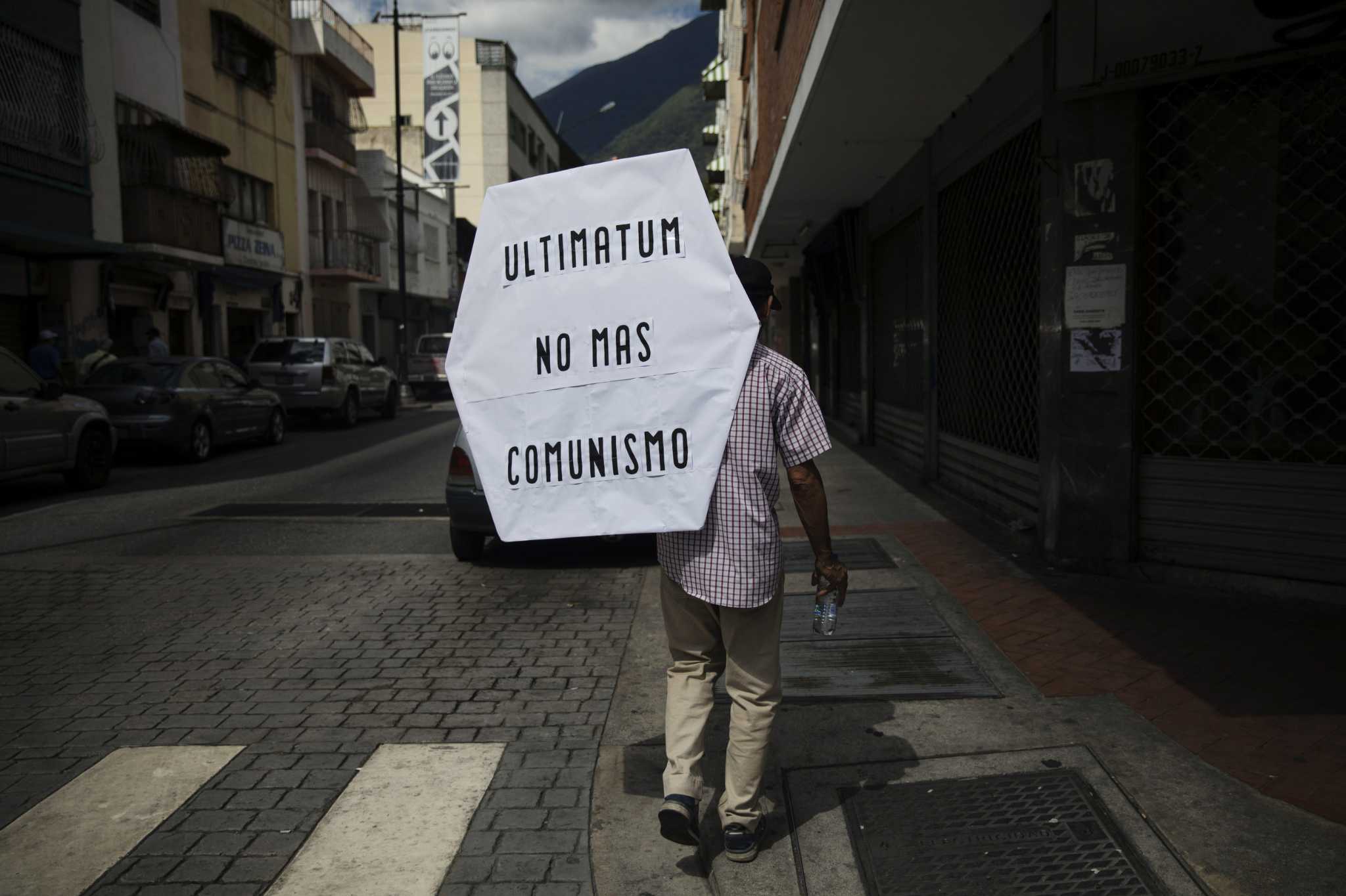 протесты на юго-востоке украины фото. ответственность за торговлю наркотиками. листовка днр о сдаче. митинг против мяса. экстремизм.