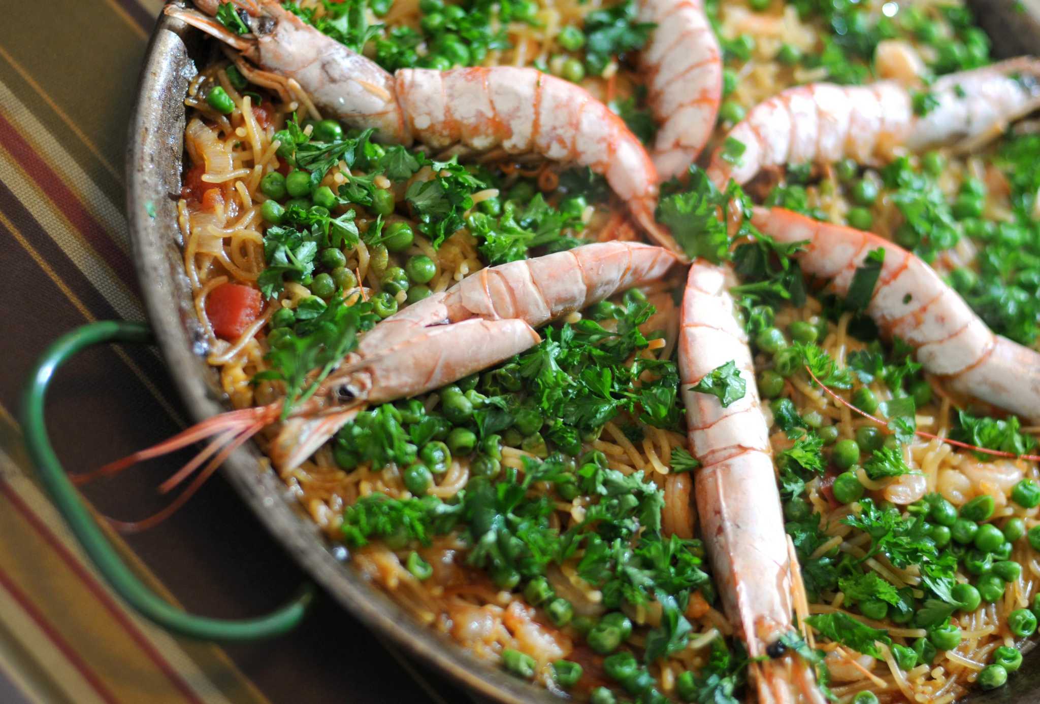 Shrimp and Vegetable Fideuá