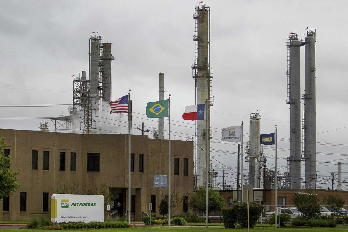 Chevron picks up first Texas refinery in Pasadena acquisition