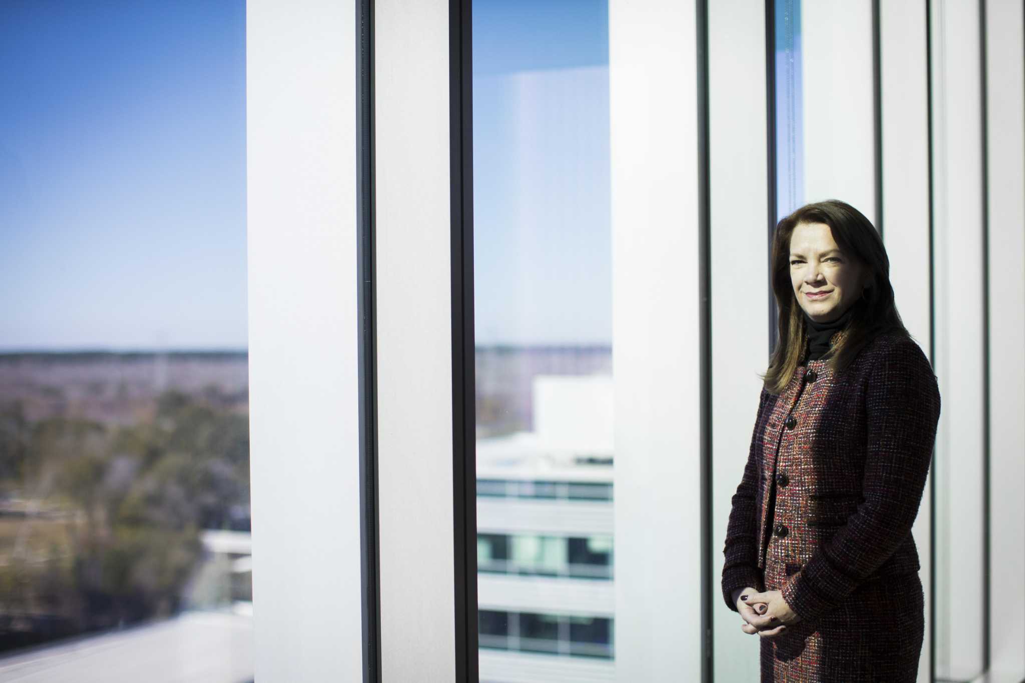 shell-executive-balances-two-energy-worlds
