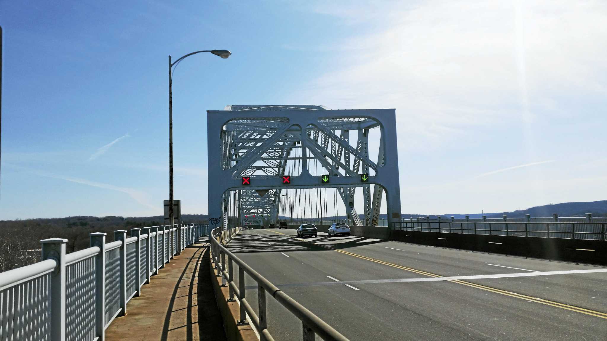 ‘Serious’ crash closes Arrigoni Bridge in Middletown/Portland