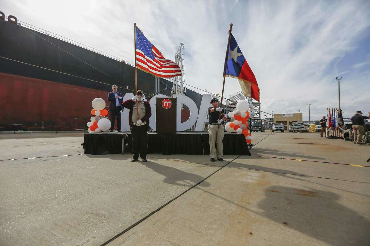 Moda Ingleside Energy Center officials and dignitaries participate in a ribbon cutting ceremony Friday, Jan. 25, 2019, in Ingleside.  Moda’s upgrades come at a time of record crude oil and natural gas production and exports in the United States. A recently opened pipeline delivers crude oil from the Permian Basin of West Texas that is shipped to customers in Europe and other overseas destinations.
