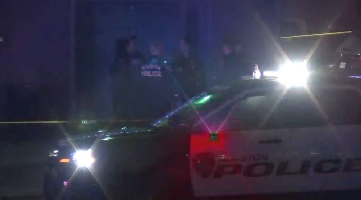 Customer opens fire on 2 security guards after argument at Gold Diggers  Cabaret in SW Houston: Police - ABC13 Houston