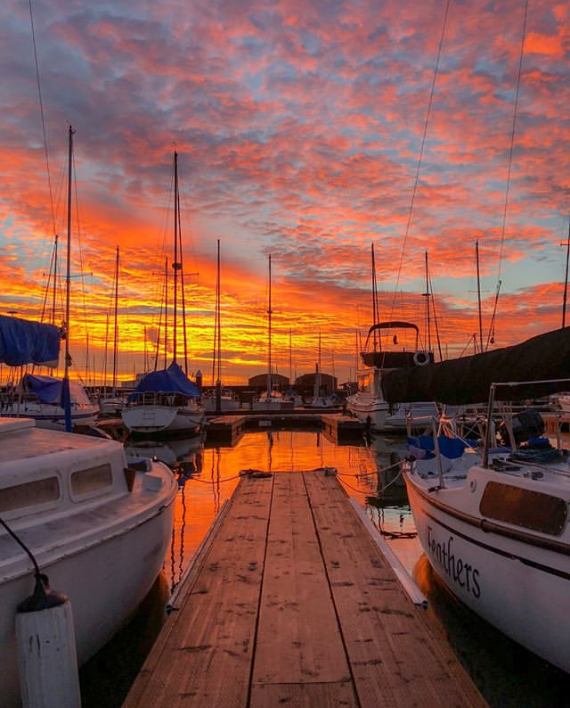 Color-rich sunrise wows Bay Area residents ahead of big storm