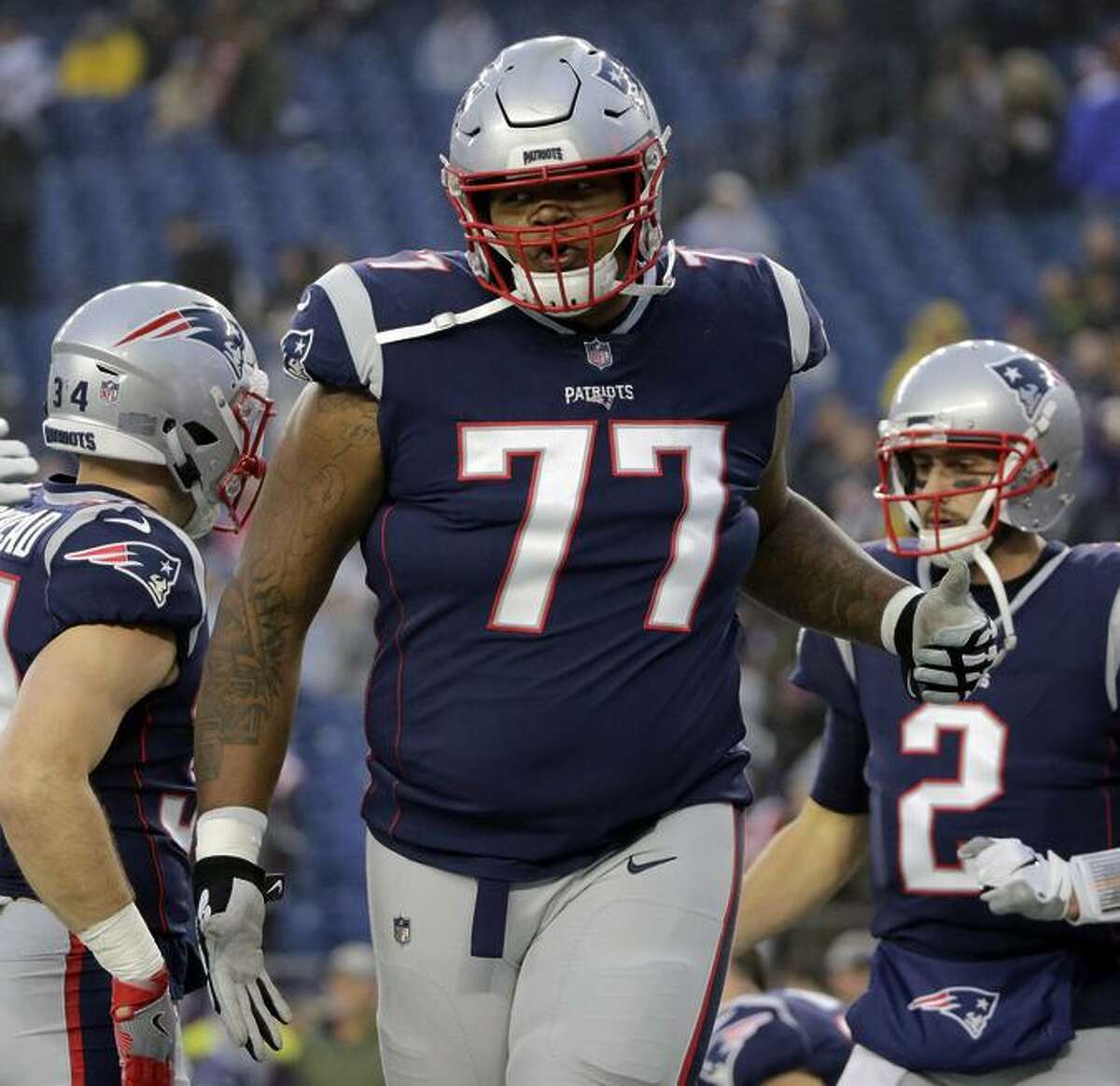 Ex-49er Trent Brown playing for a Super Bowl ring with Patriots