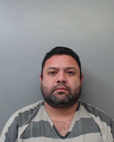 Laredo man arrested for allegedly writing hot check for $2,500