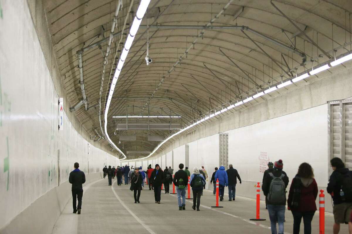 More than 22,000 trips were taken in the tunnel's first day (though this time it was by cars). 