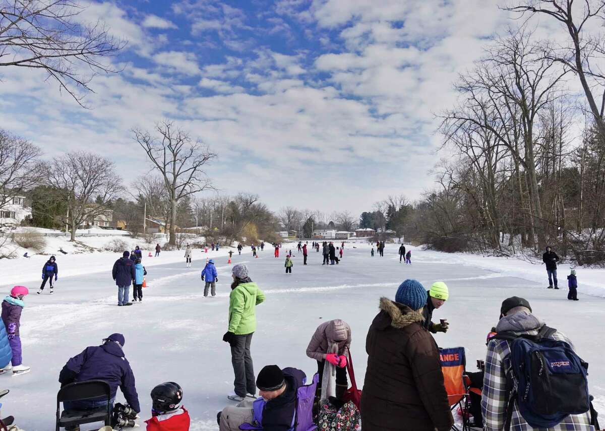 Photos: Ice Skating Party on Buckingham Pond