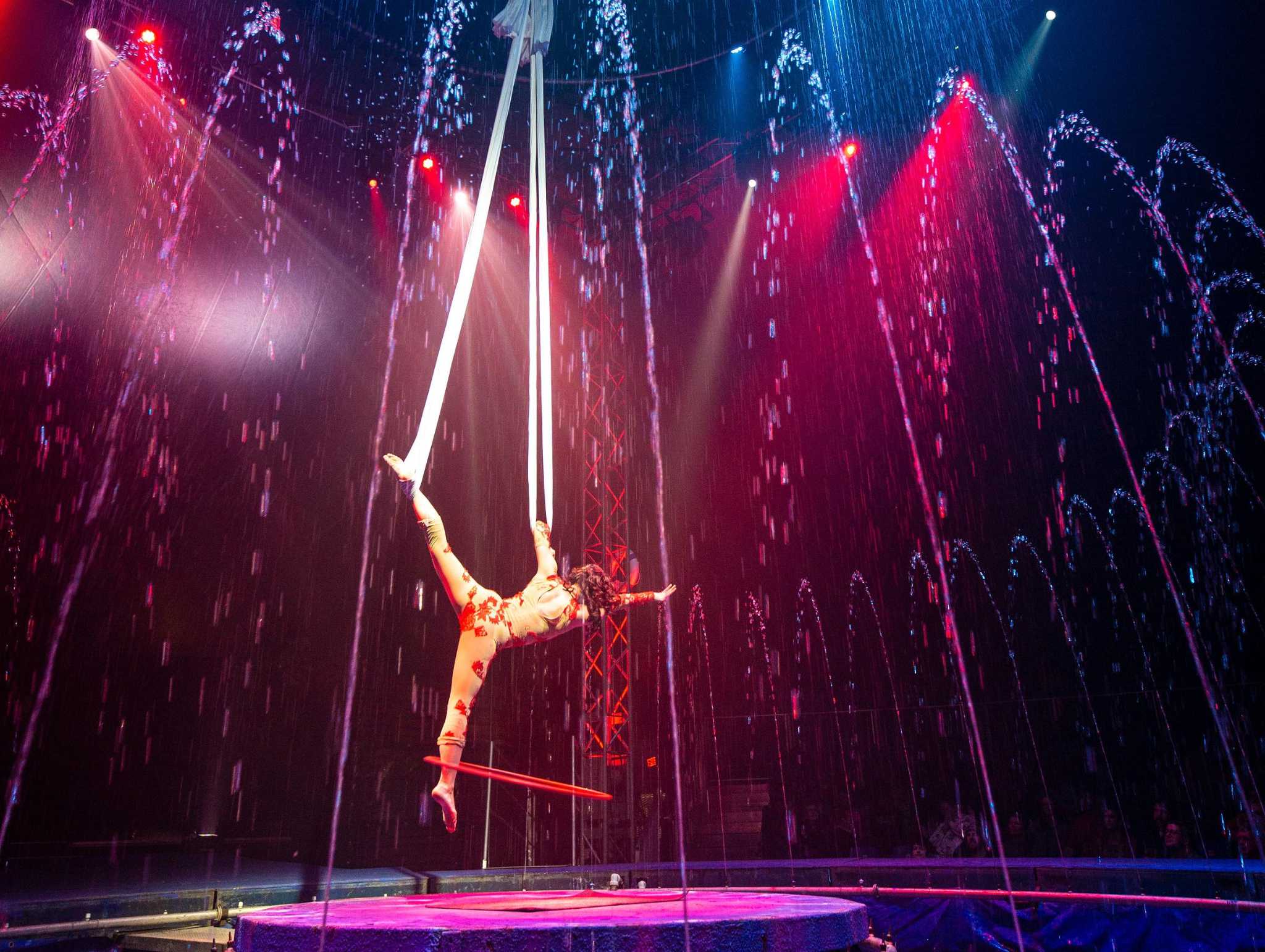 Italian water circus Cirque Italia returns to San Antonio