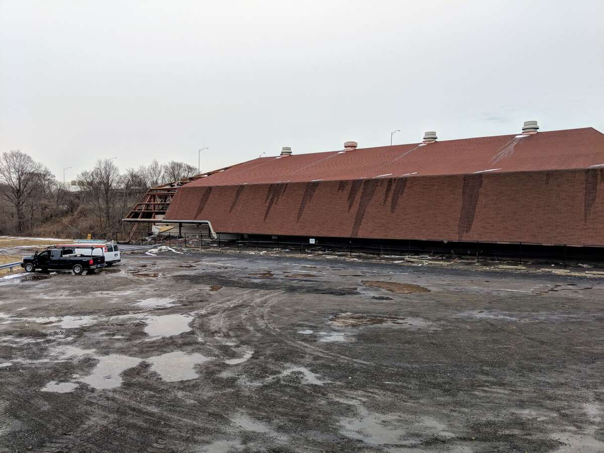New Haven’s Ralph Walker ice rink to reopen for a month