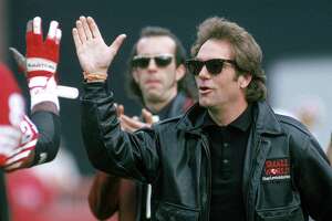 Huey Lewis Battles Through A Hearing Loss Nightmare