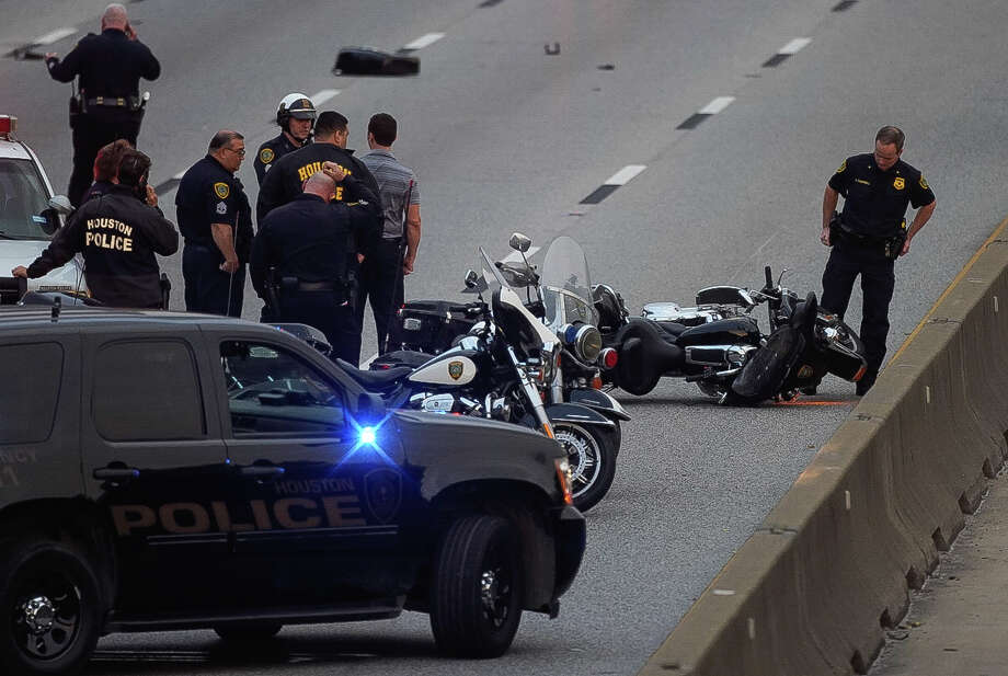 UPDATES North Freeway reopened following officerinvolved crash Houston Chronicle