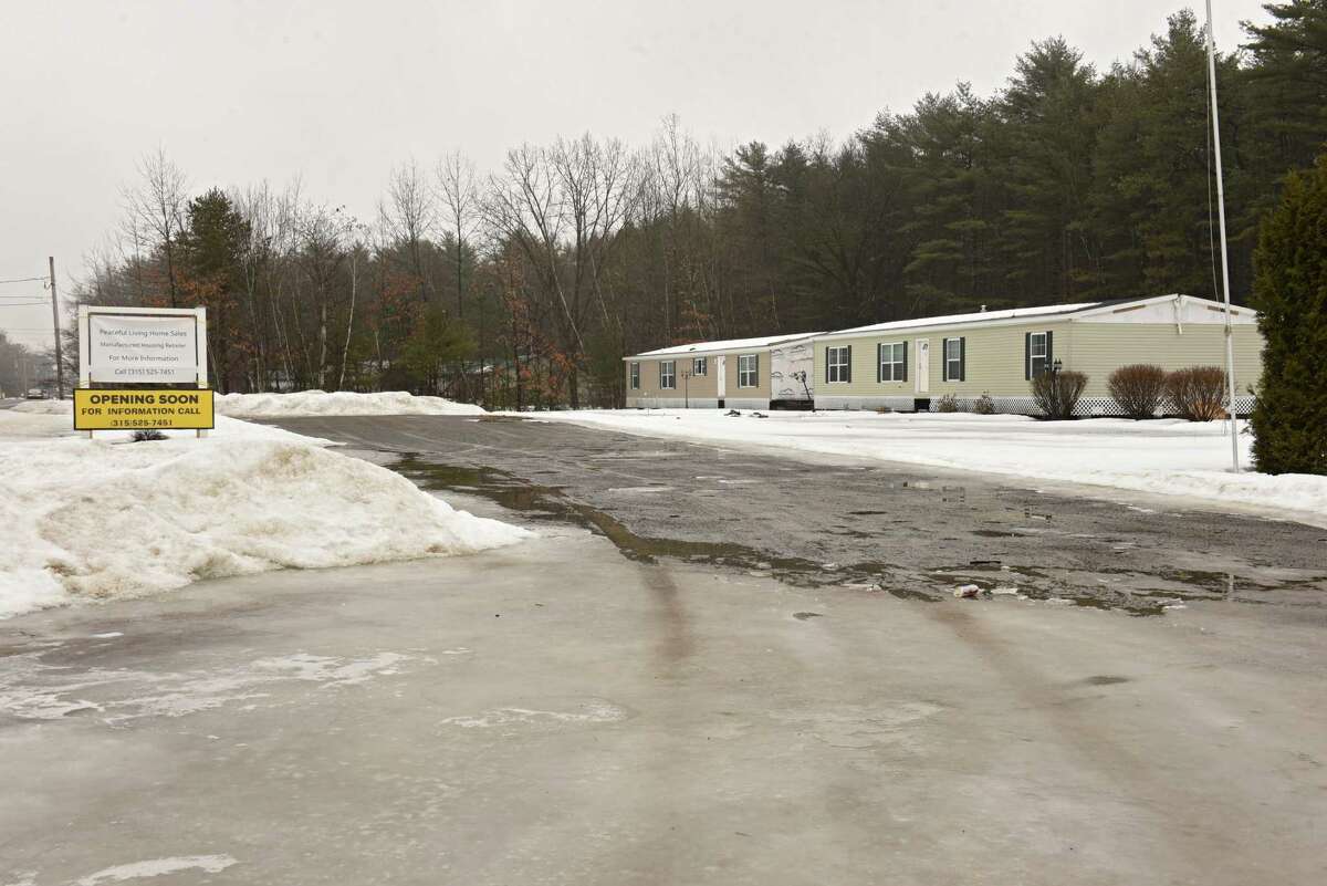 South Glens Falls home seller convicted of swindling over 1M from customers