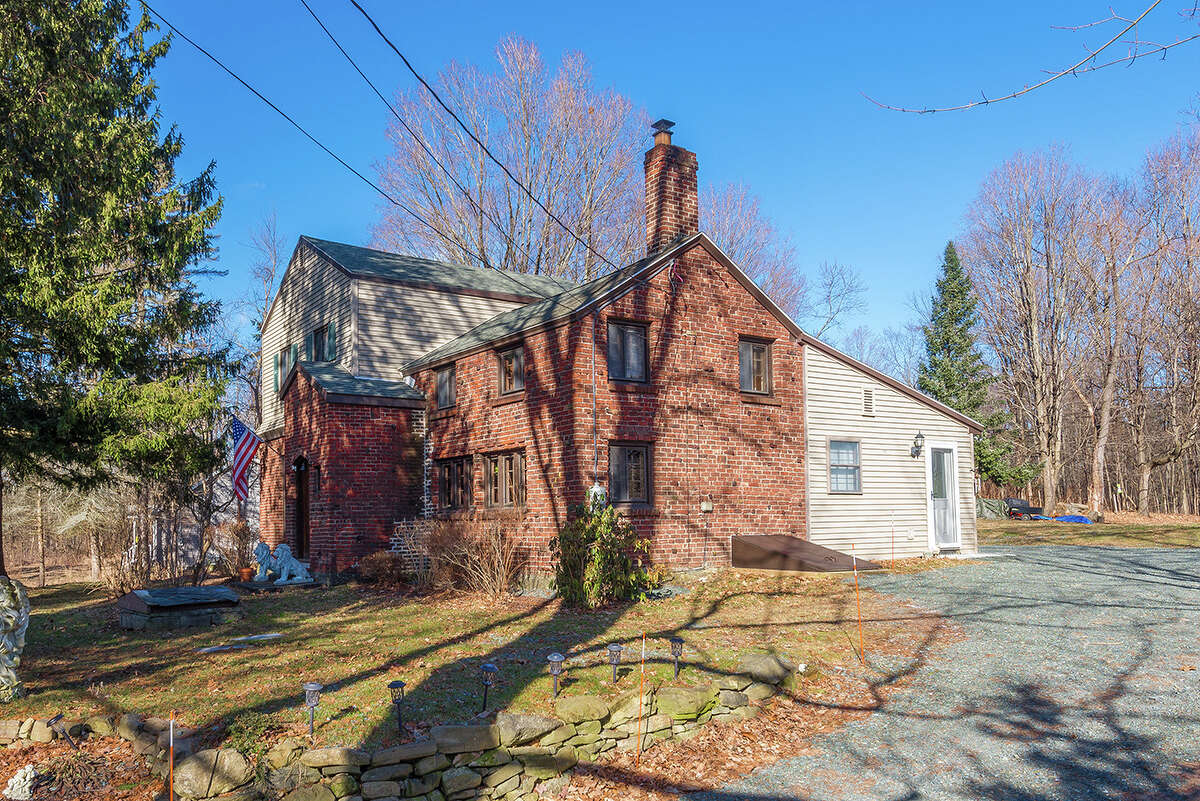 House of the Week Colonial in East Greenbush