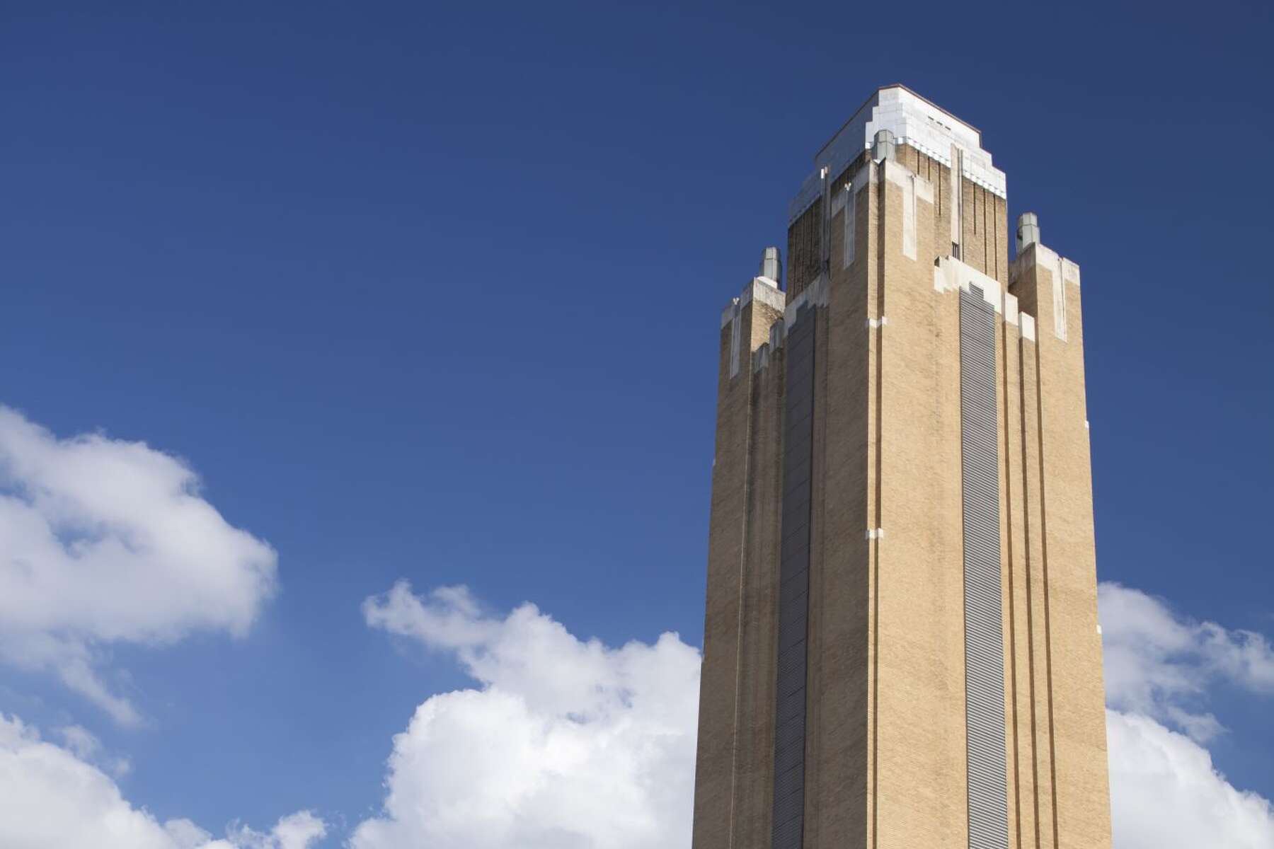 Last rodeo for Fort Worth's famed Will Rogers Coliseum