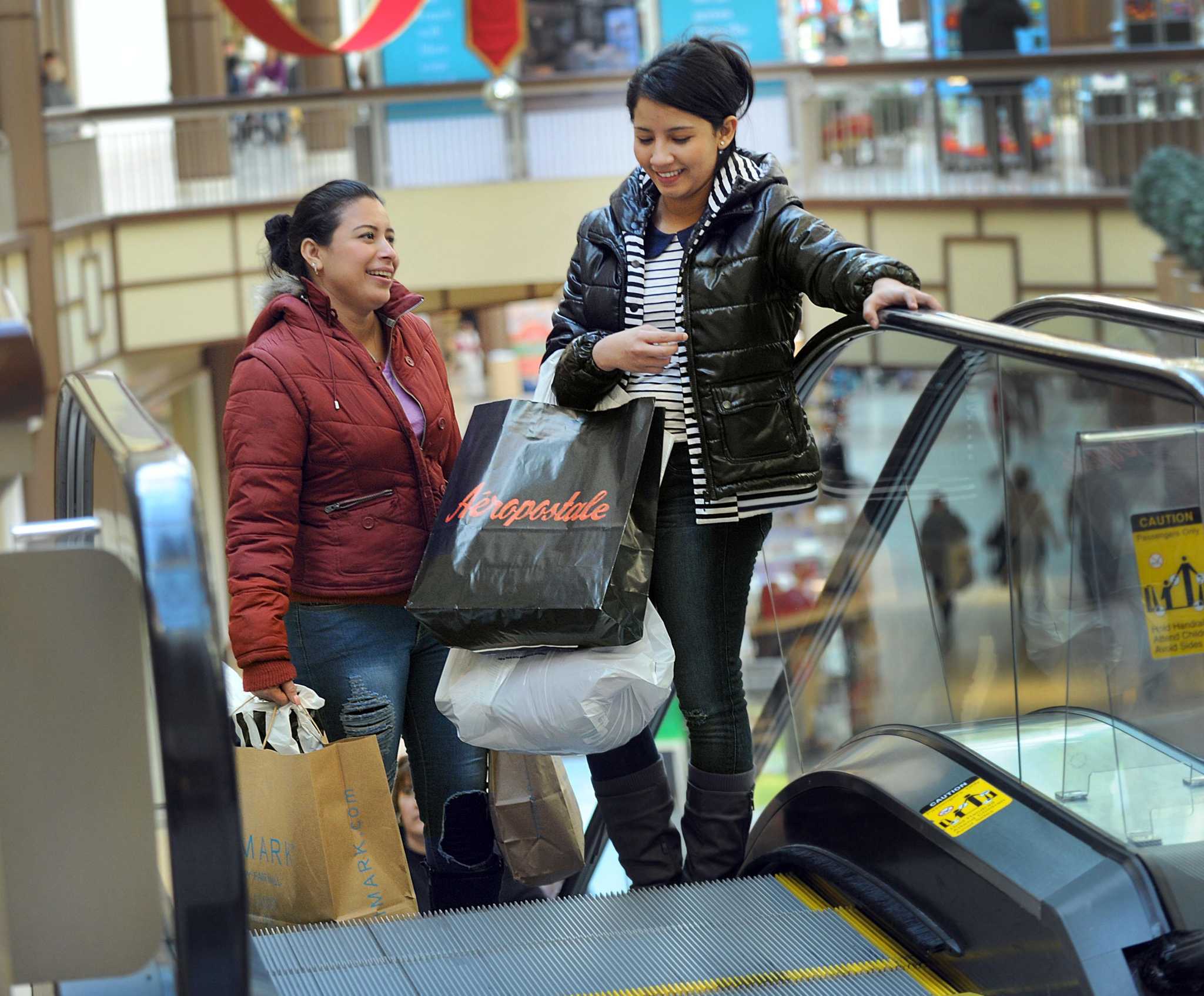 Shoppers boost Danbury mall's business in 2018
