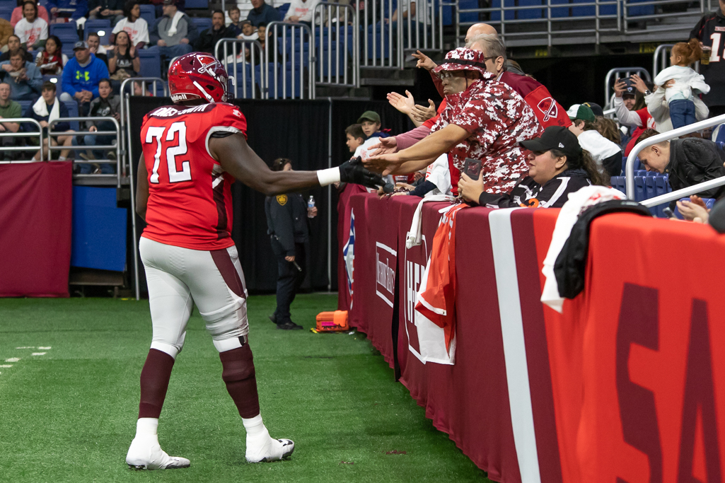 San Antonio Commanders Inaugural Game to Air Live