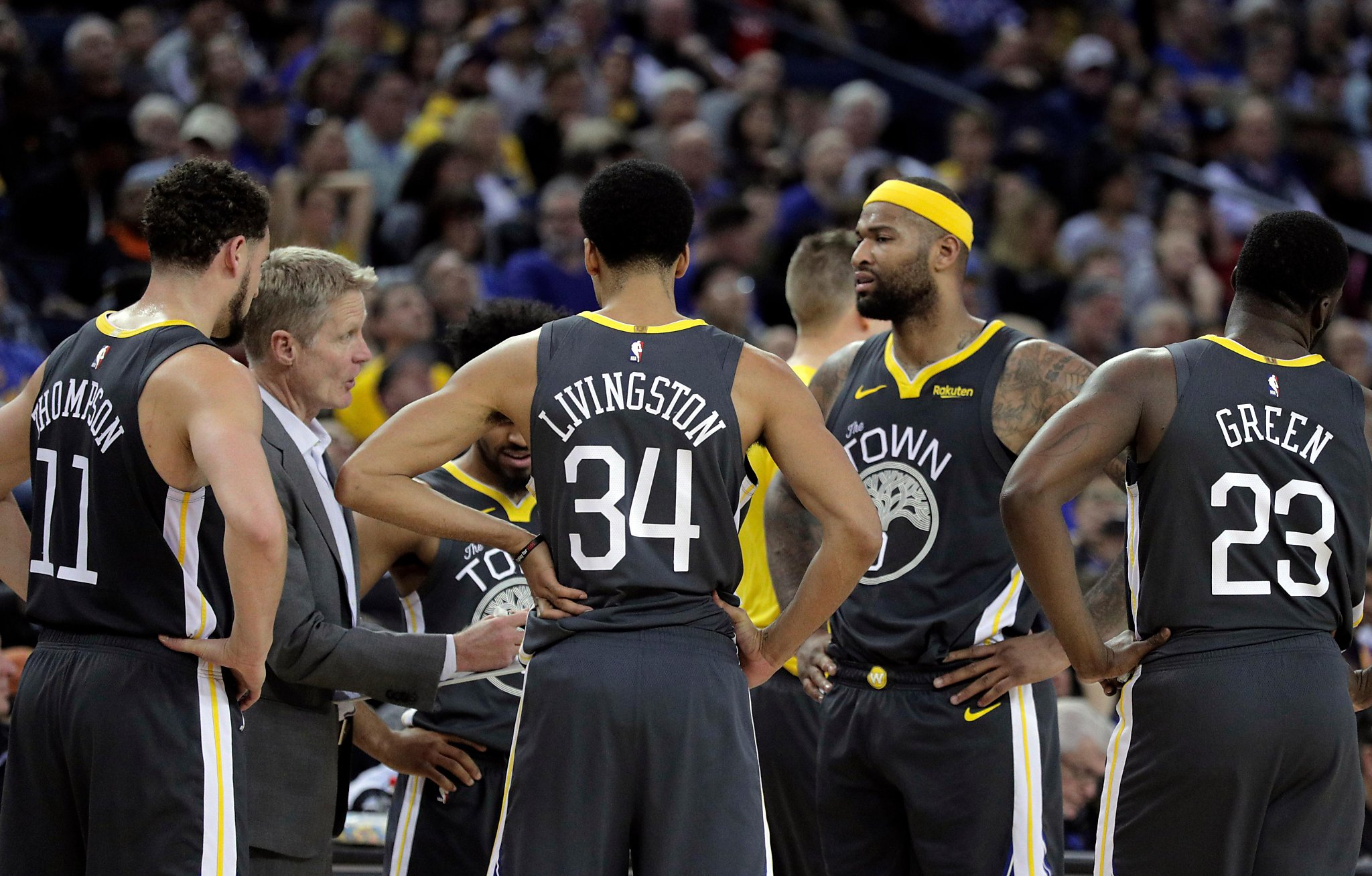 why-warriors-vaunted-starting-lineup-is-failing-to-meet-expectations