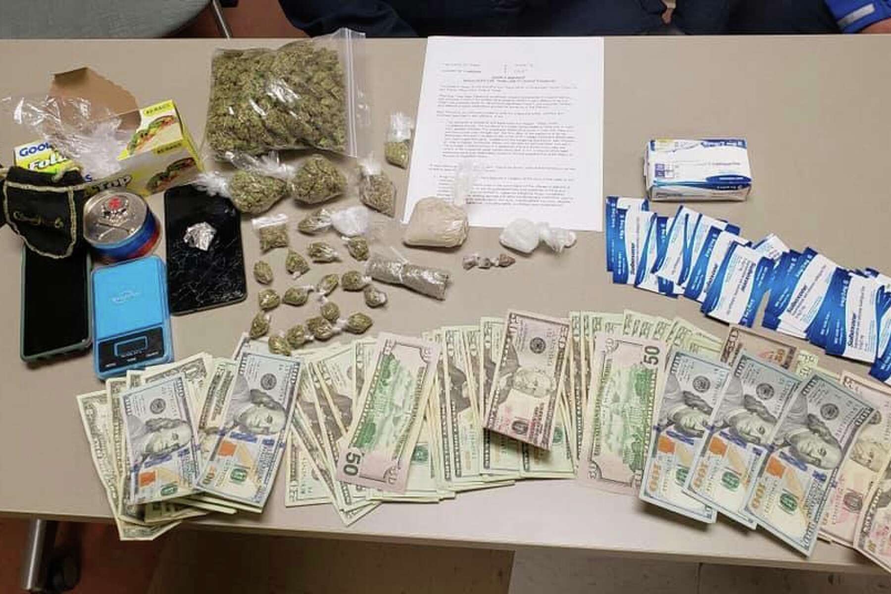 Search Warrant Turns Up Drugs Cash In Central Texas Home Police Say