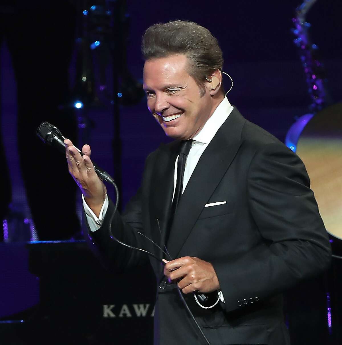 Luis Miguel can't stay away from Houston