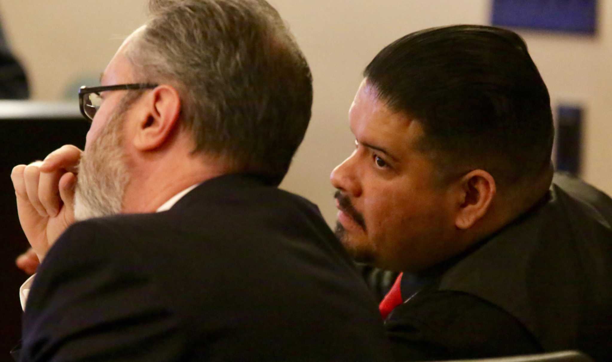 San Antonio man accused of killing wife sent her pictures of rifle ...