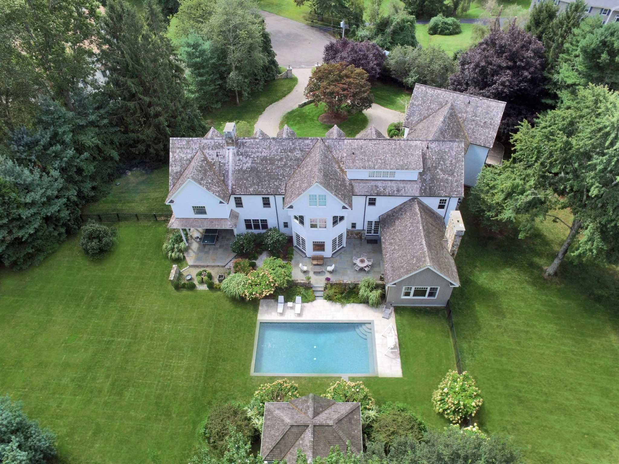 On the Market / Greens Farms colonial without blemish