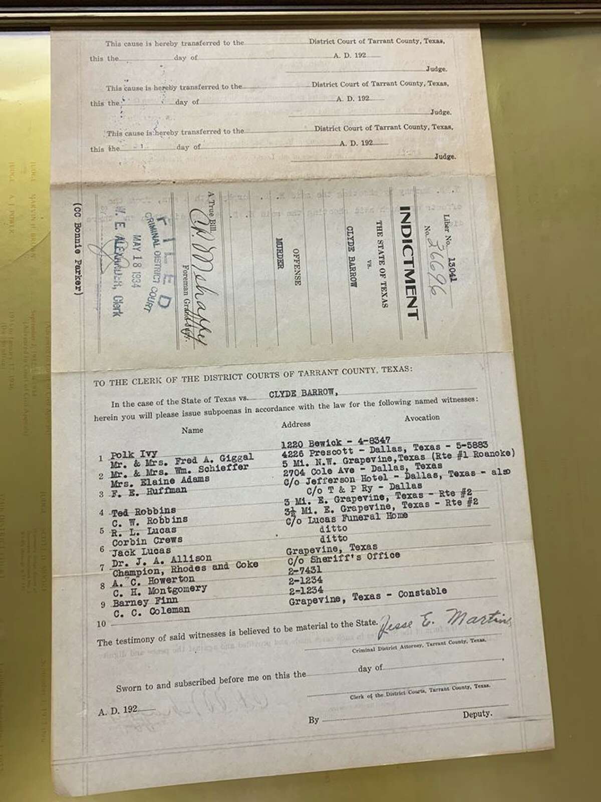 Tarrant County records clerks recently uncovered an original murder indictment for Bonnie and Clyde in connection with the 1934 killing of a Texas state trooper in North Texas. The documents also included an indictment for Bonnie's husband, Roy Thornton. >>> Click through to see all the records 