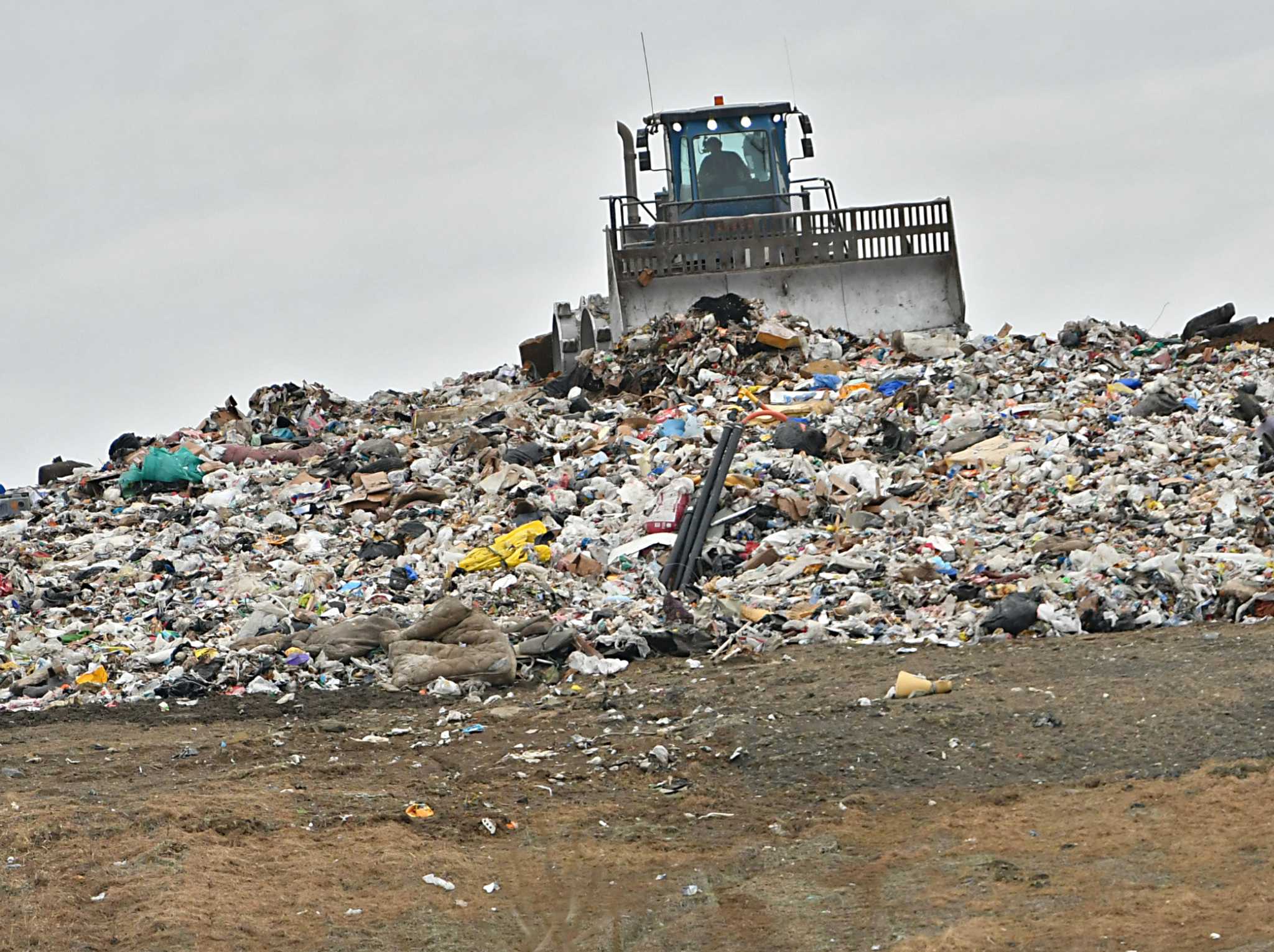 Editorial: Trash problems piling up