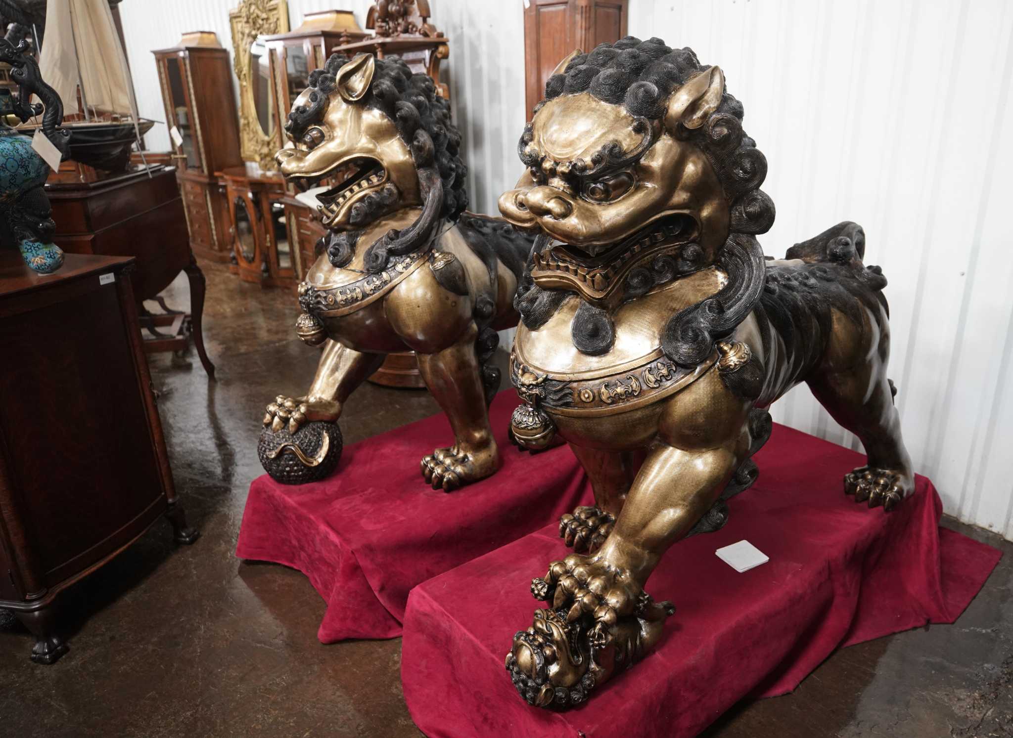 Longtime Houston antiques dealers are closing up shop