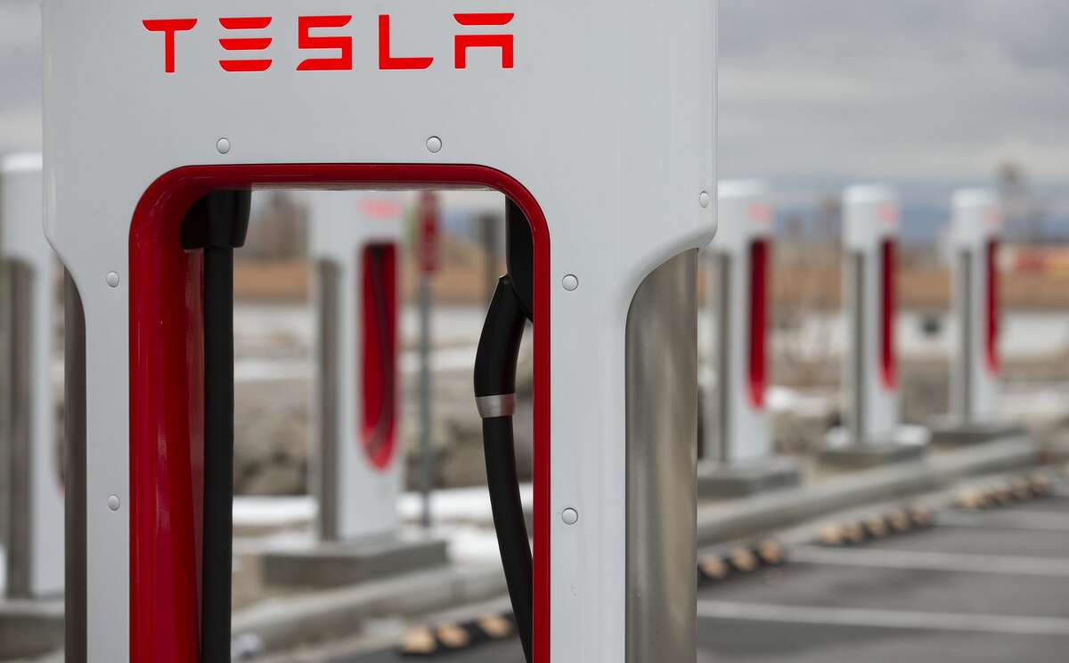 Elon Musk Polls Twitter Followers Should He Build Tesla Gigafactory In Texas