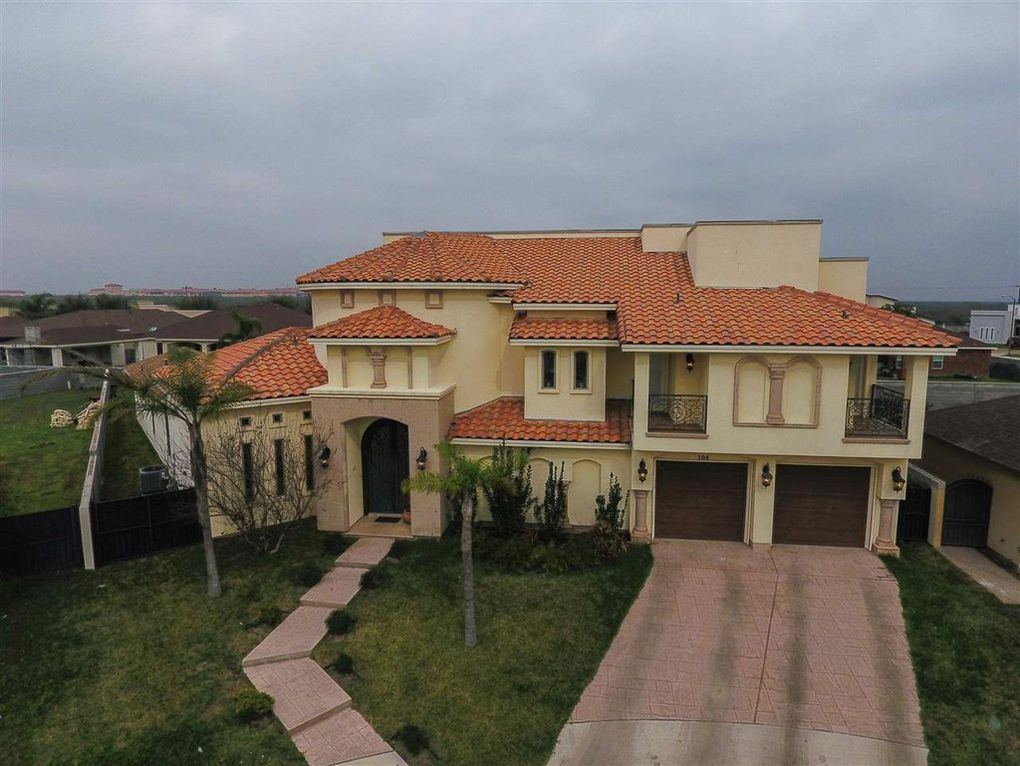 Photos: Two Beautiful Laredo Mansions Hit The Market Starting At $645K ...