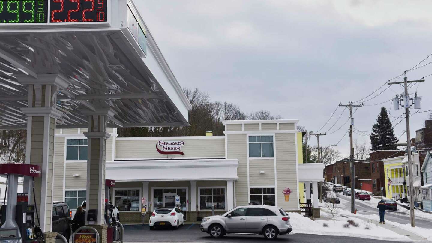 Troy police investigating robbery at Hoosick Street Stewart's