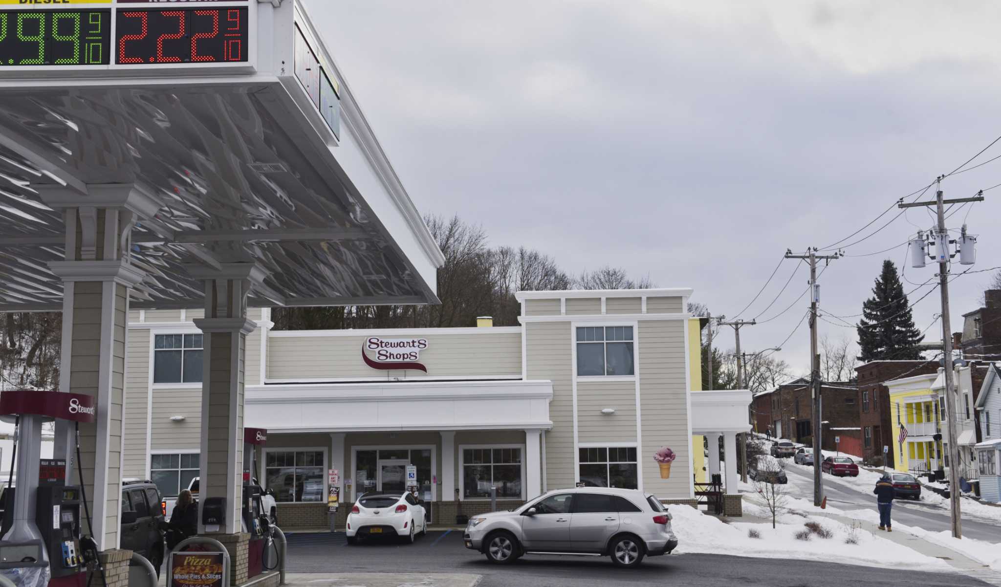 Troy police investigating robbery at Hoosick Street Stewart's