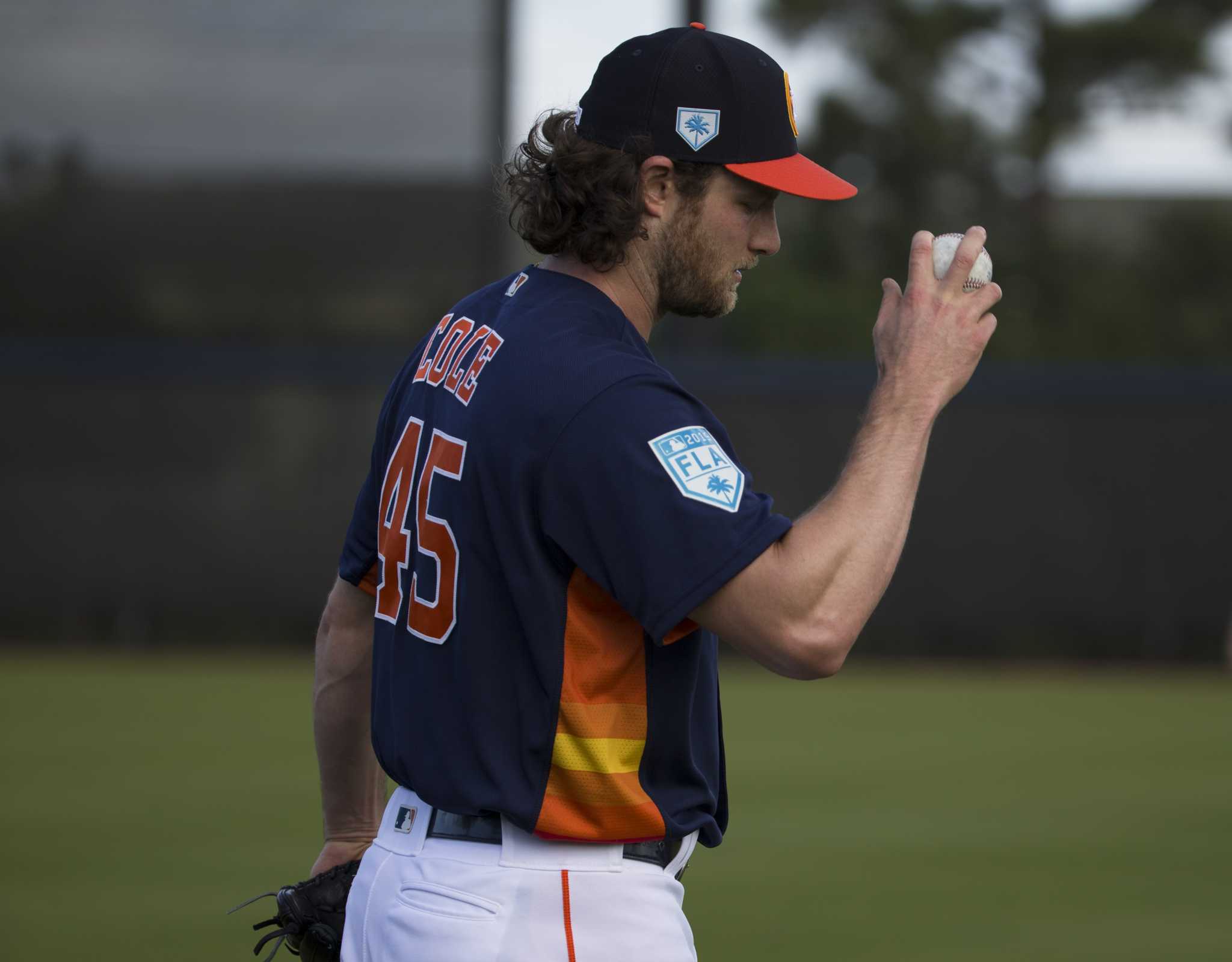 Astros fans at the 2018 home opener