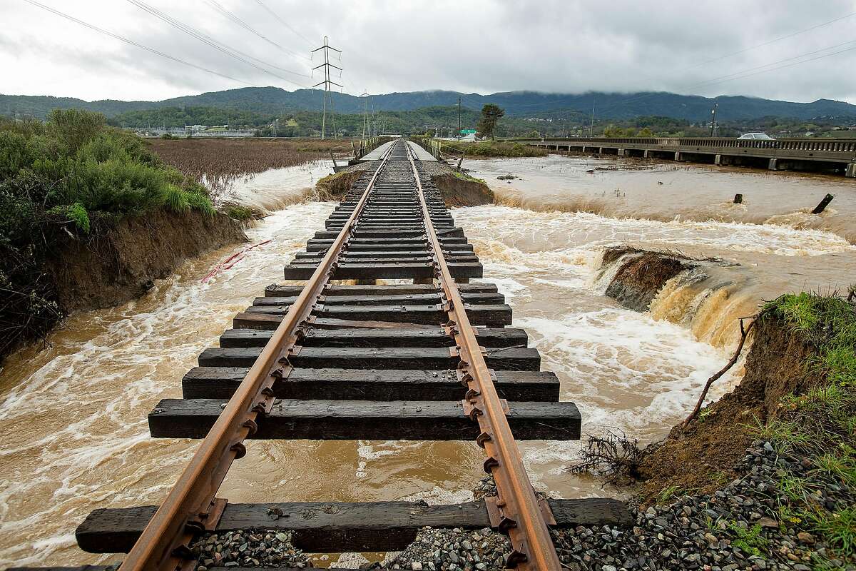Both lanes of Highway 37 WB in Novato closed due to levee breach; one