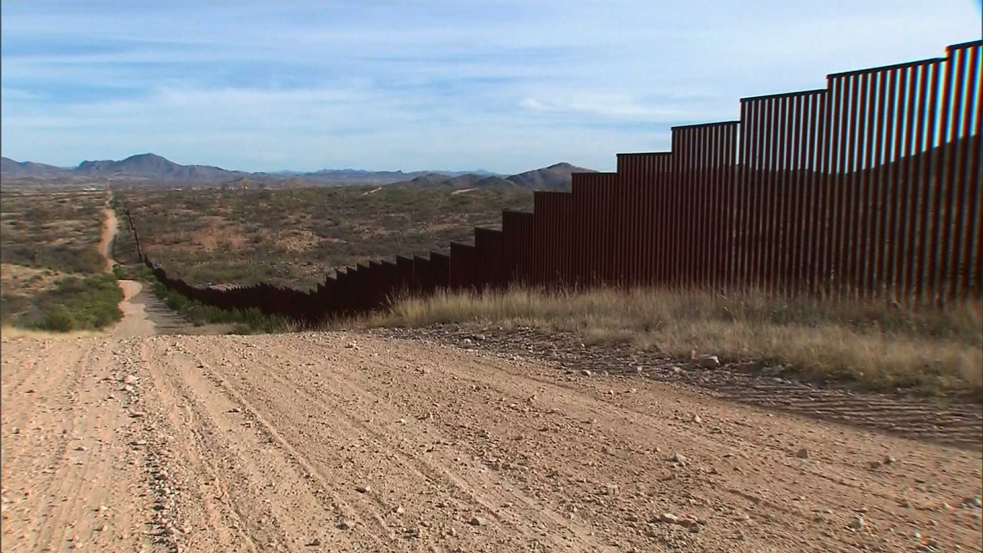 President Trump threatens to close border if Mexico doesn't ...