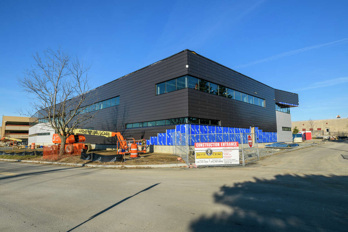 Classes filling up at new HVCC manufacturing center