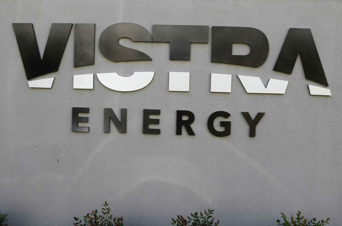 Vistra Energy is buying a Connecticut power provider in a deal that will make Vistra the nation’s biggest seller of residential electricity and expand its market share in Texas as the industry continues to consolidate.