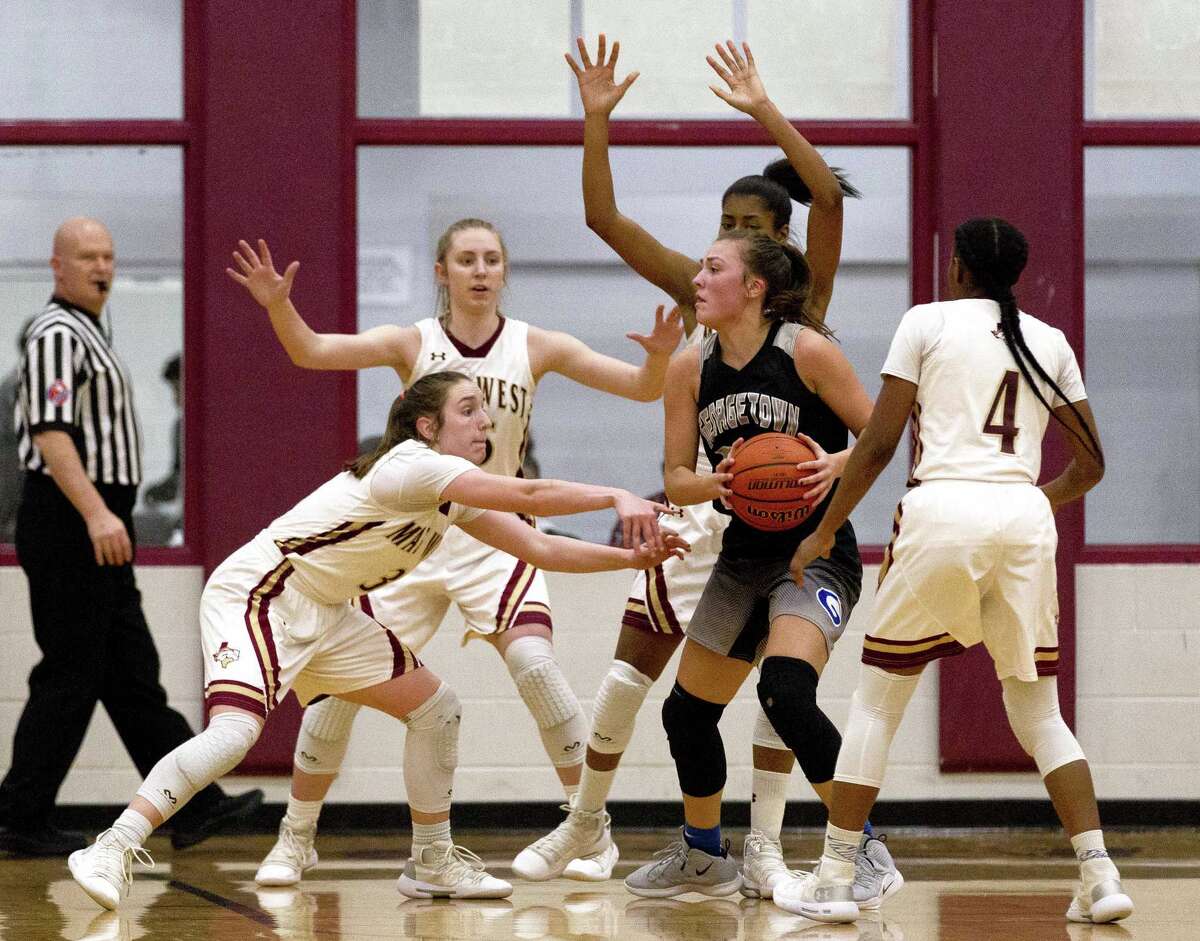 GIRLS HOOPS Thirdquarter surge lifts Magnolia West past