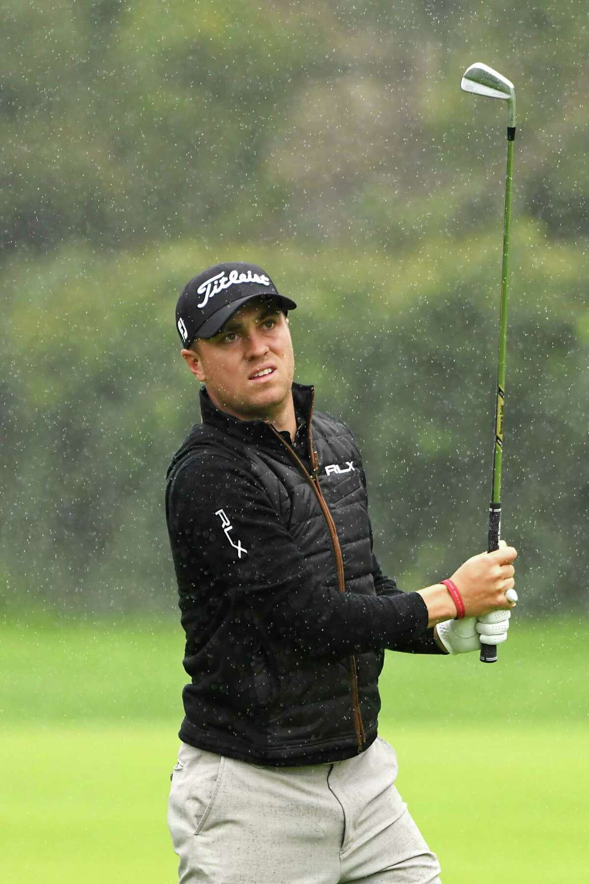 PACIFIC PALISADES, CALIFORNIA - FEBRUARY 15: Justin Thomas hits a second shot on the 12th hole during the second round of the Genesis Open at Riviera Country Club on February 15, 2019 in Pacific Palisades, California. (Photo by Harry How/Getty Images)