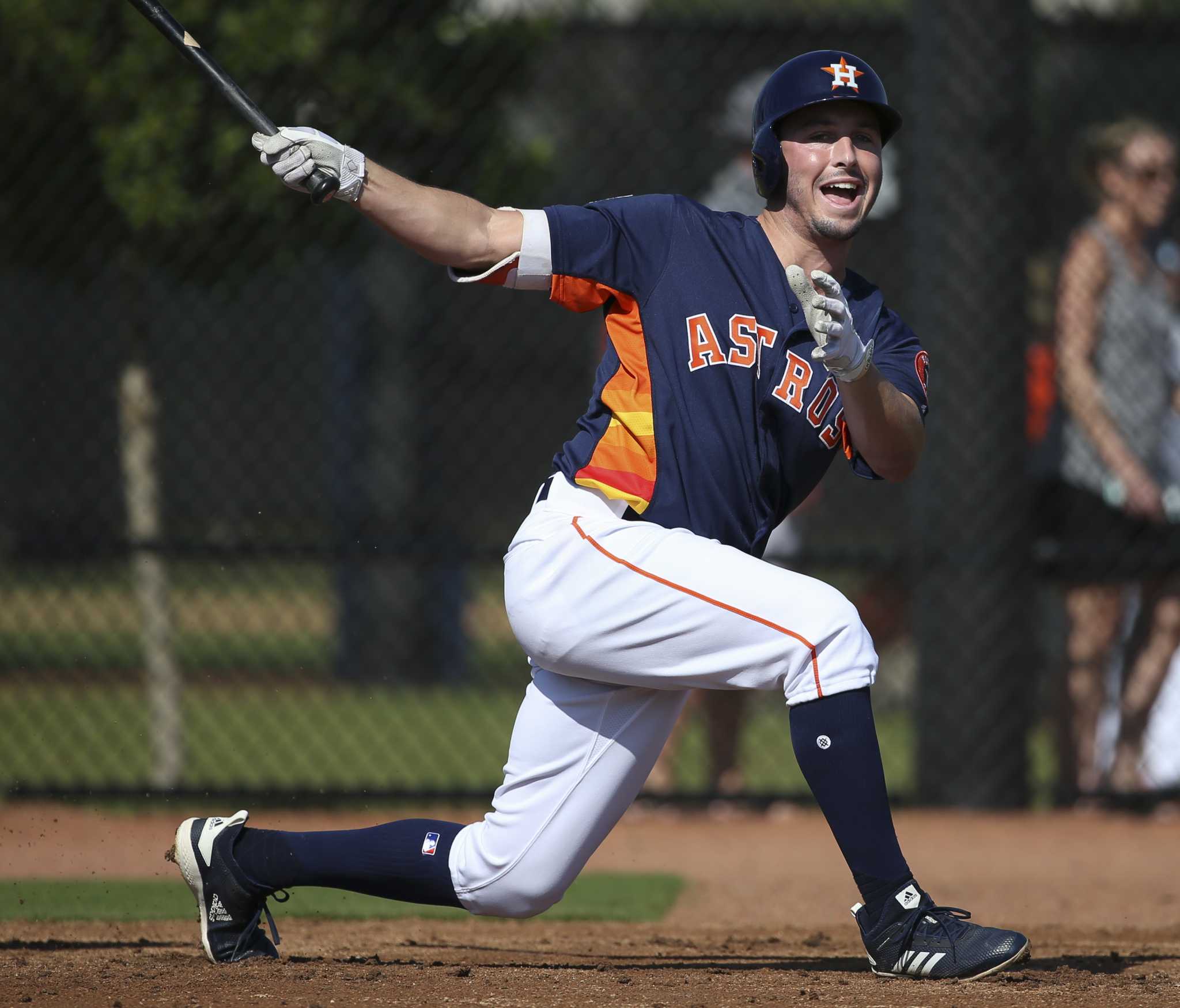 Astros' Yuli Gurriel seeing benefits of weight loss at spring training