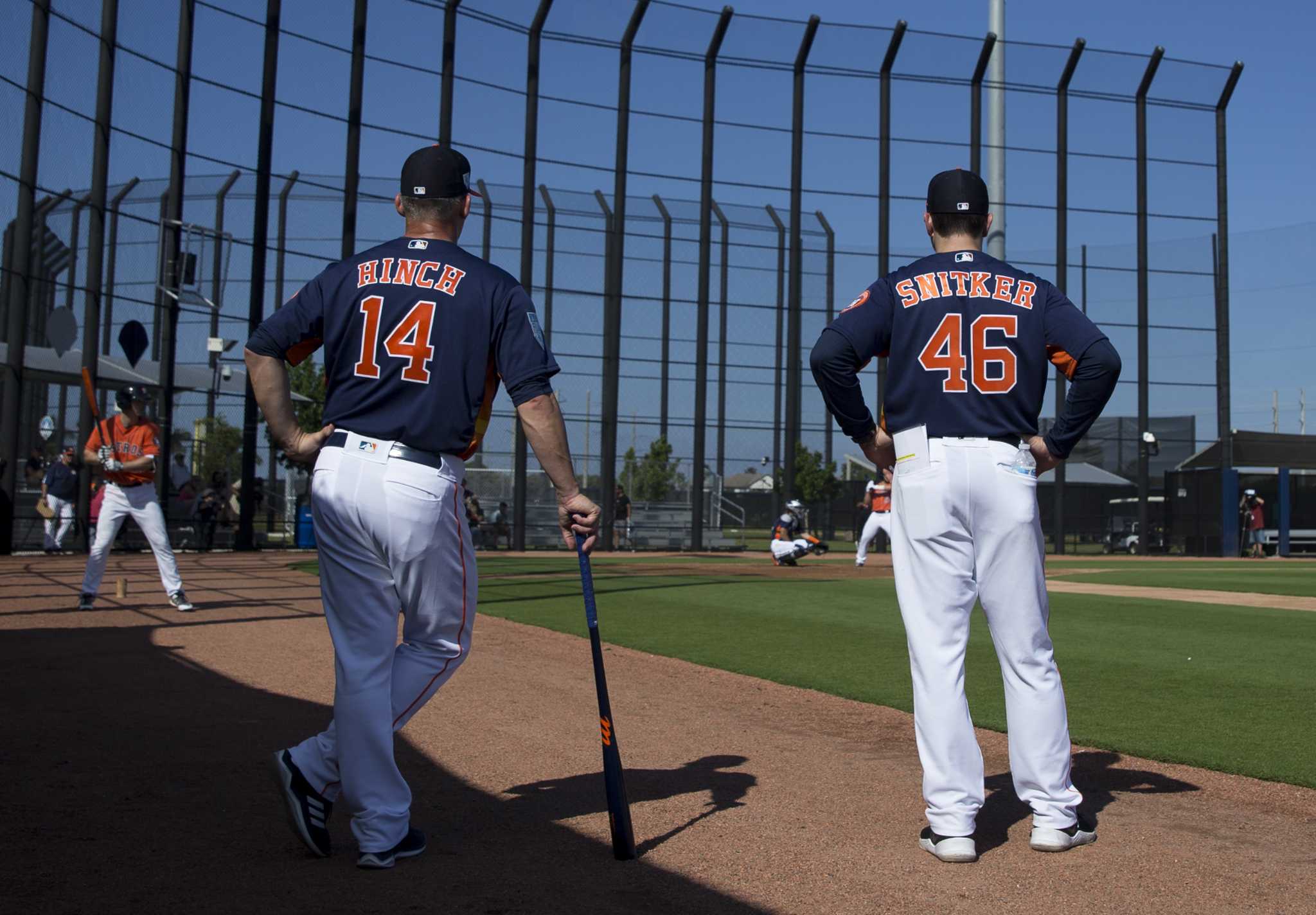 Spring has sprung: Astros hitting live batting practice in spring training